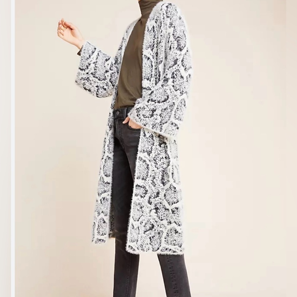 Anthropologie Akemi + Kin Sigrid Fuzzy Snake Skin Kimono Cardigan Boho Soft OS